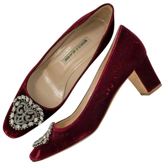 Manolo Blahnik Okkato Burgundy Velvet Crystal Ornament Almond Toe Block Pumps - Picture 1 of 14